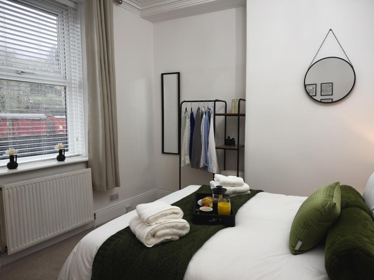 Station House Haworth Apartment Bagian luar foto